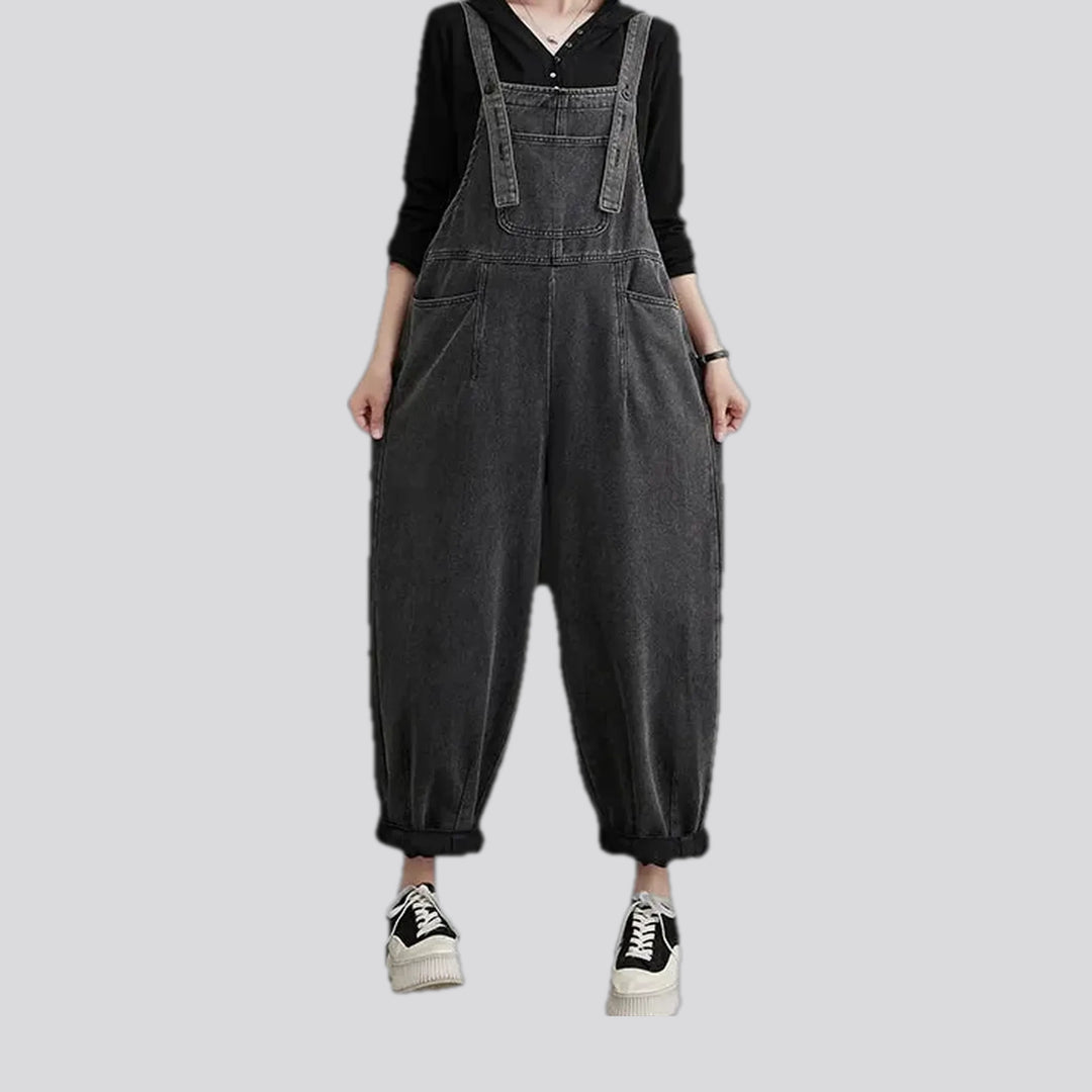 Vintage style jean bib for ladies